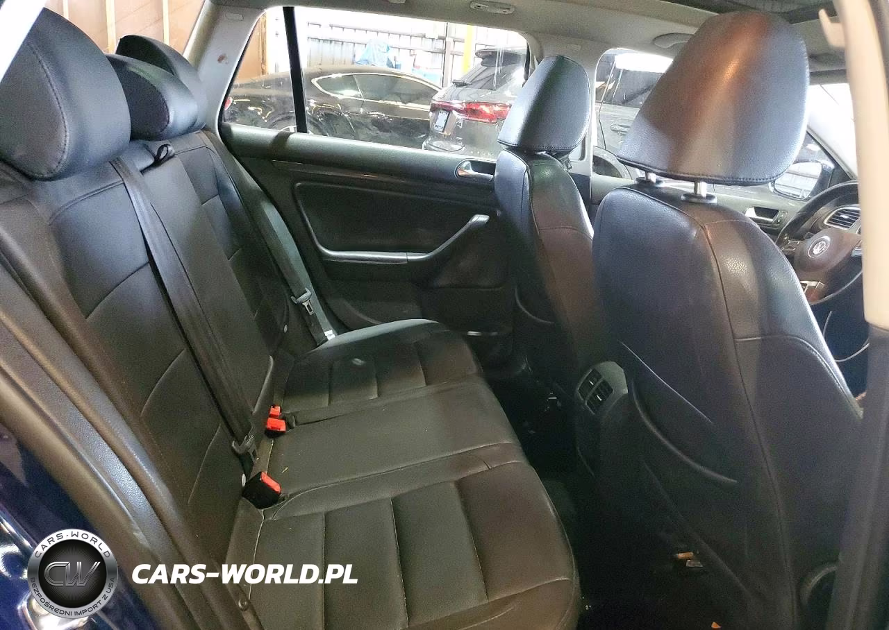 2012 Volkswagen Jetta S VIN:3VWPX7AJ2CM623550 - 10