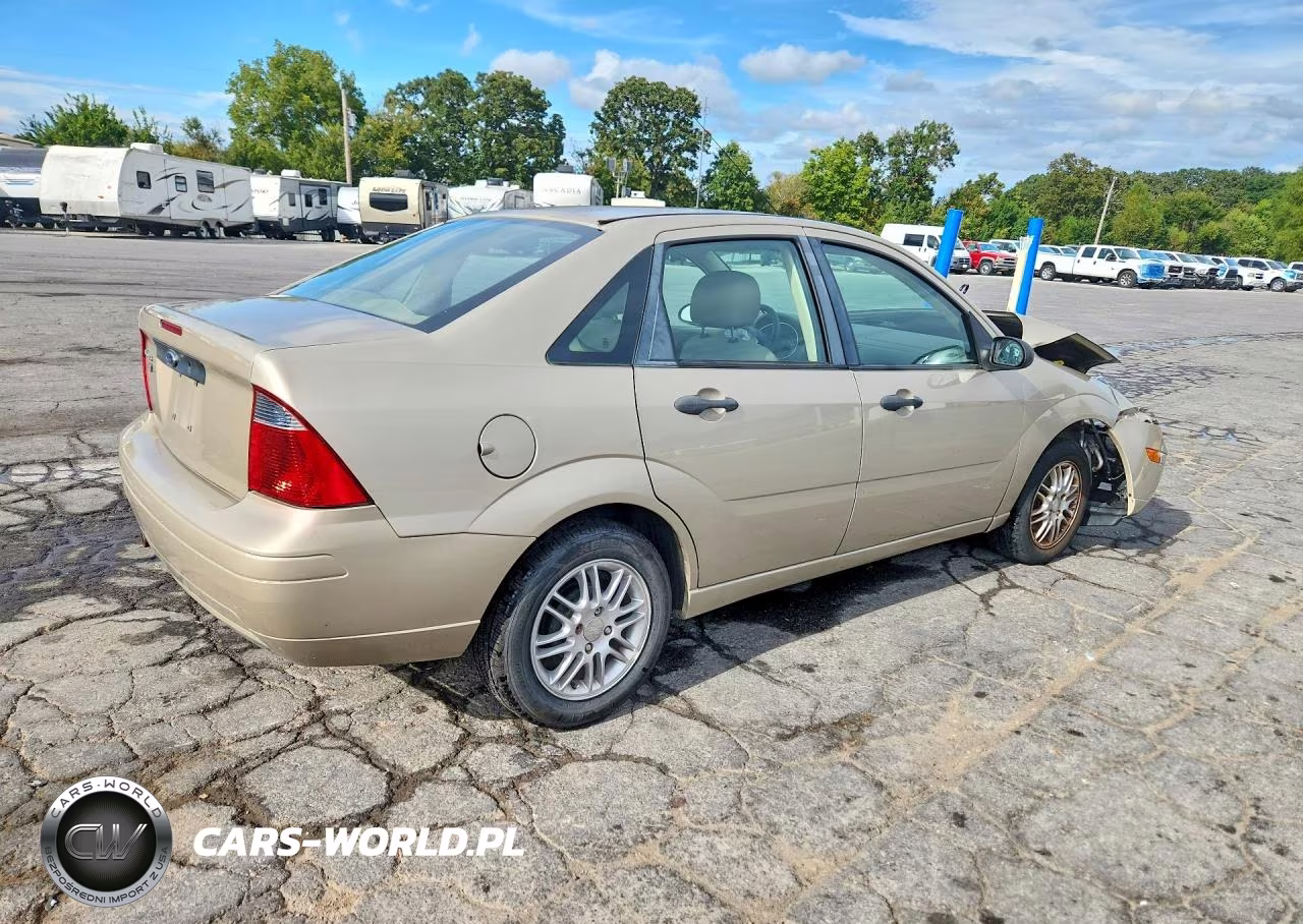 2007 Ford Focus Zx4 VIN:1FAFP34N67W324015 - 3