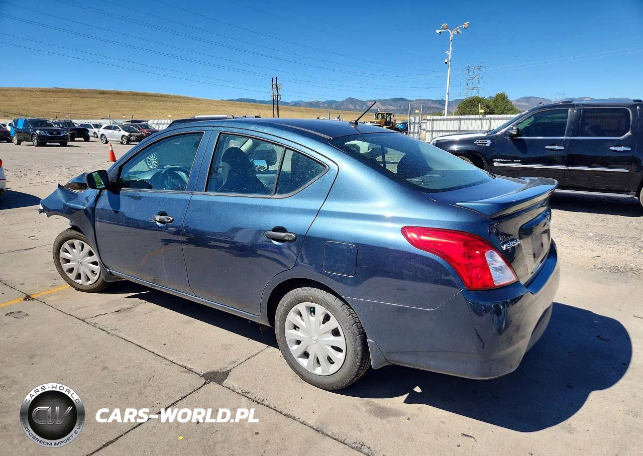 2017 Niss Versa VIN:3N1CN7AP4HL821378 - 2
