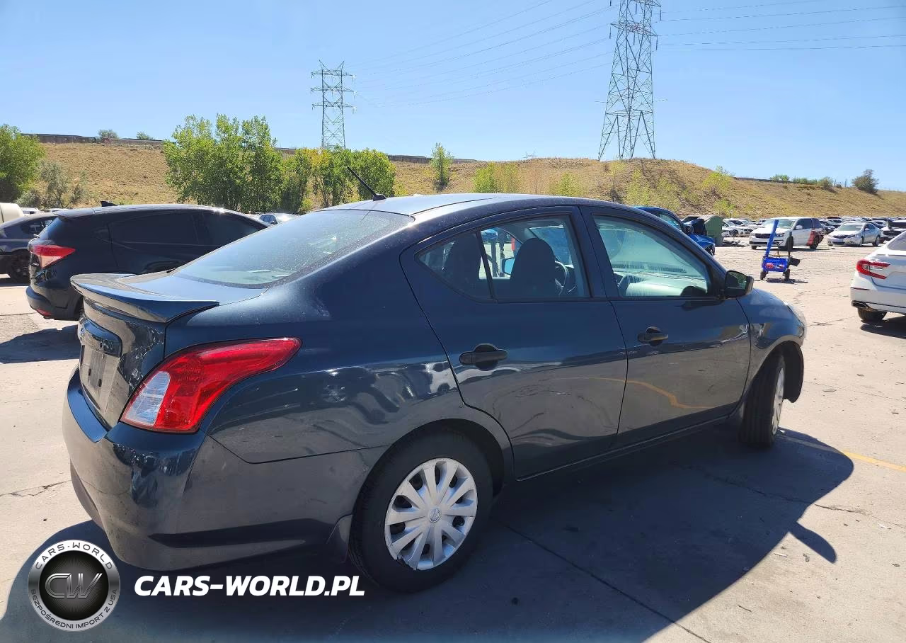 2017 Niss Versa VIN:3N1CN7AP4HL821378 - 3