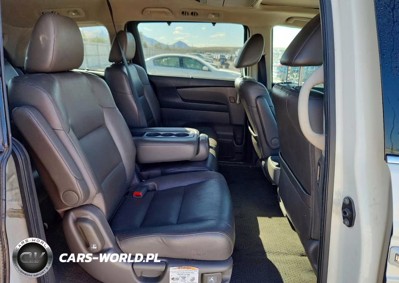 2013 Honda Odyssey Touring VIN:5FNRL5H90DB071656 - 11