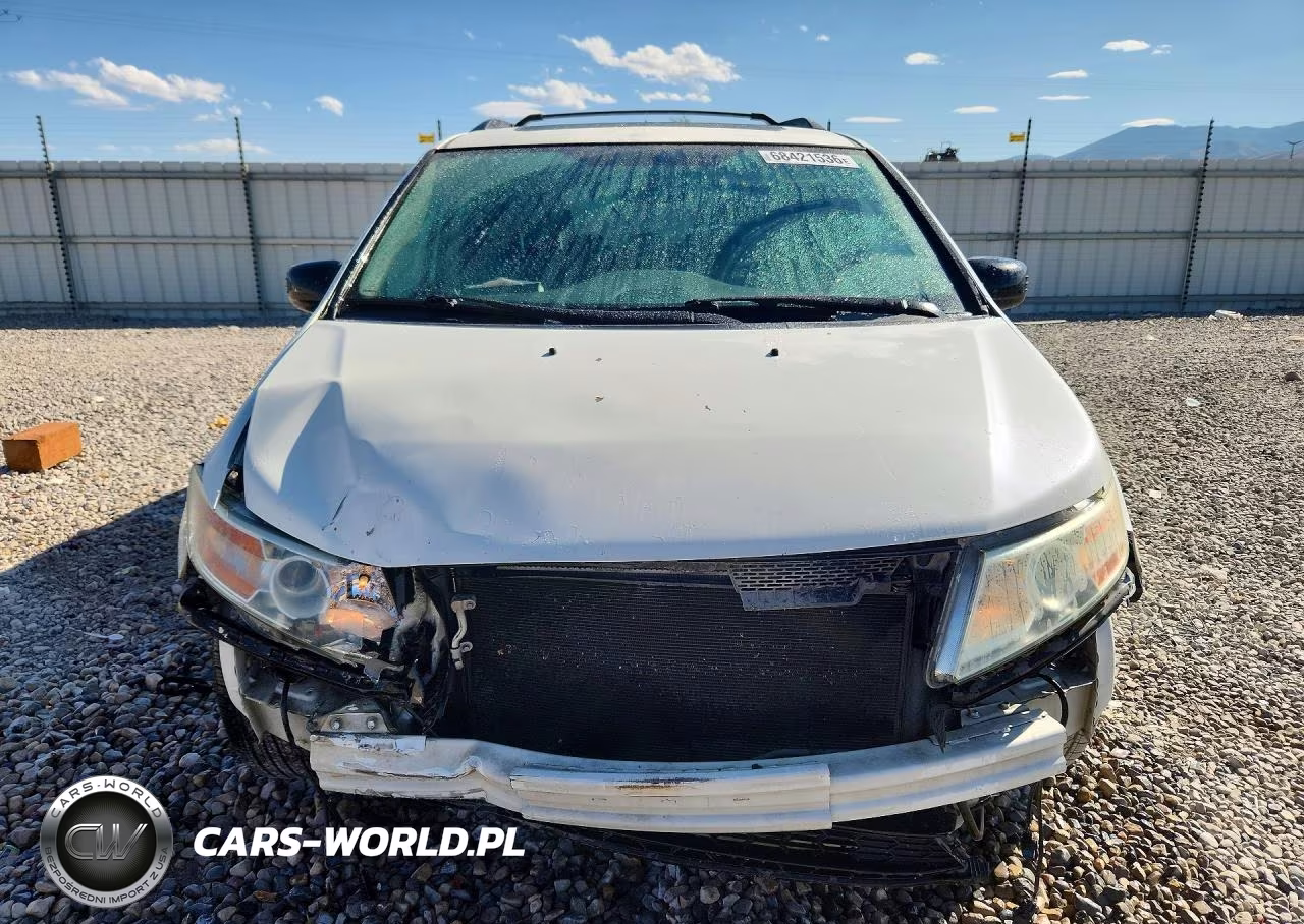 2013 Honda Odyssey Touring VIN:5FNRL5H90DB071656 - 5