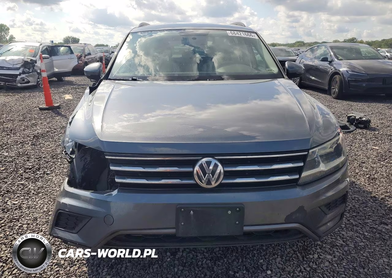 2018 Volkswagen Tiguan S VIN:3VV0B7AXXJM017564 - 5