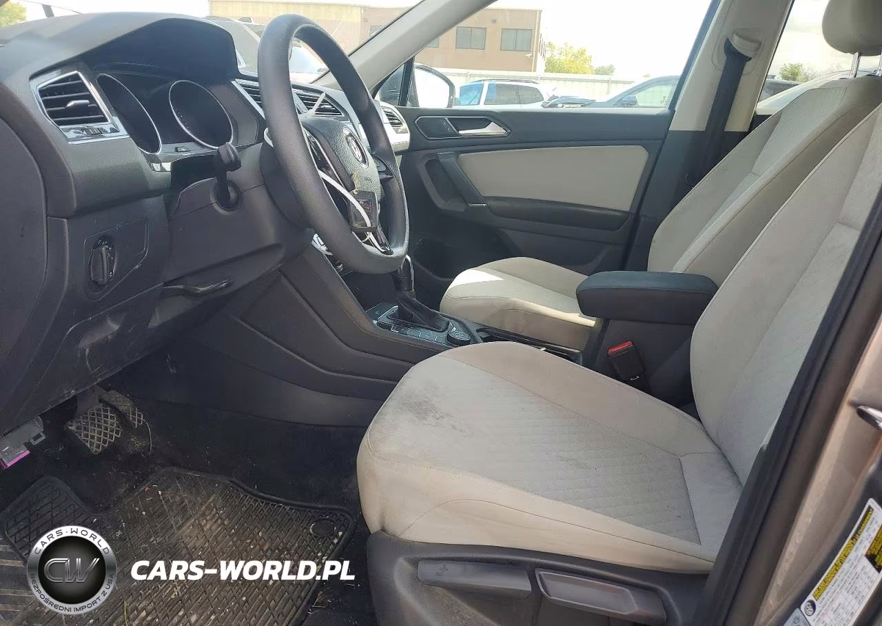 2018 Volkswagen Tiguan S VIN:3VV0B7AXXJM017564 - 7