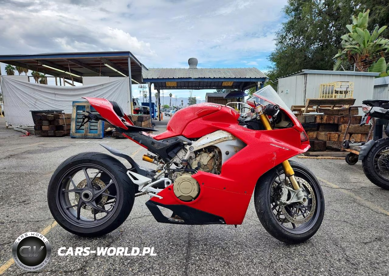2018 Ducati Panigale V4 – zdjęcie 1 z 9