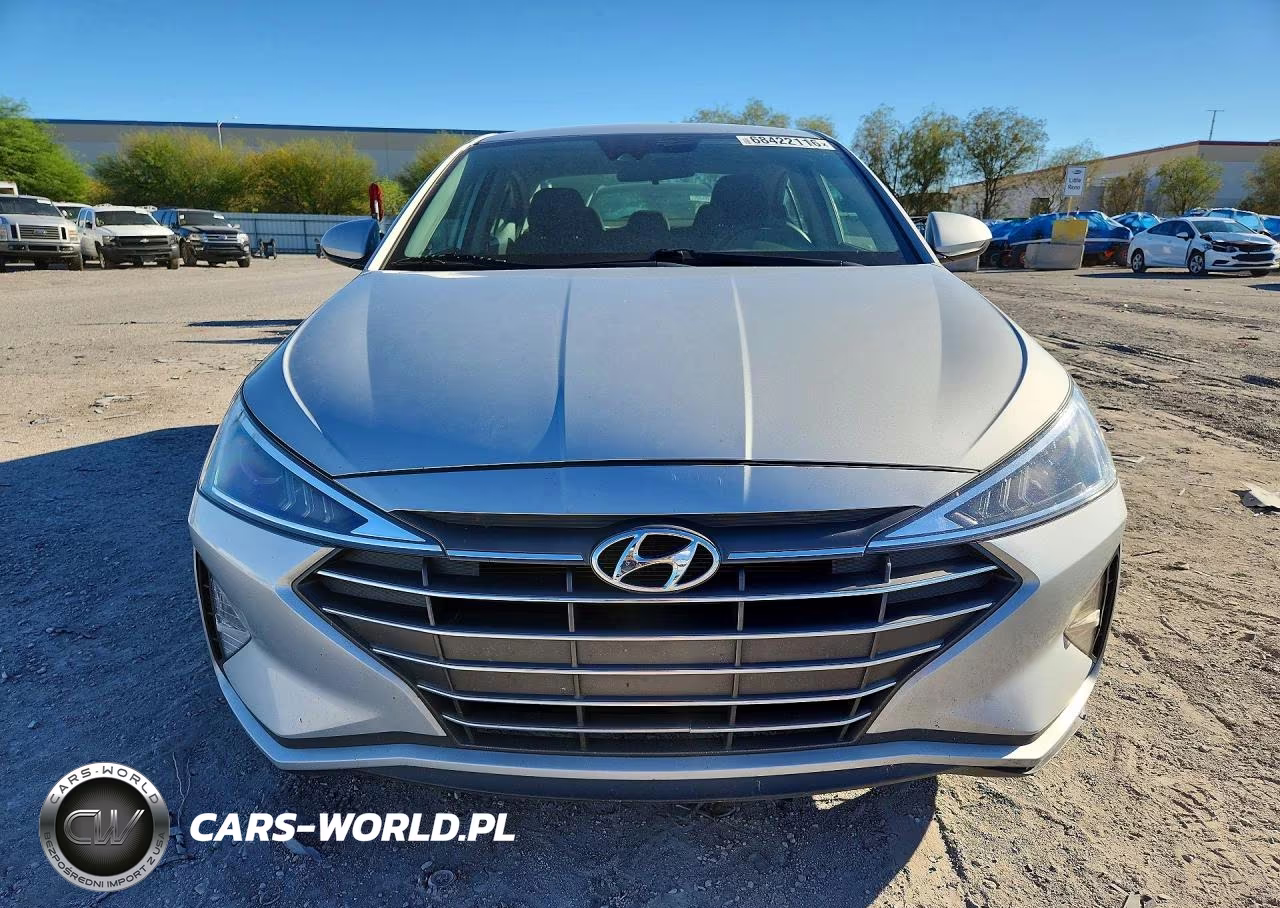 2019 Hyundai Elantra Sel VIN:5NPD84LF4KH479286 - 5