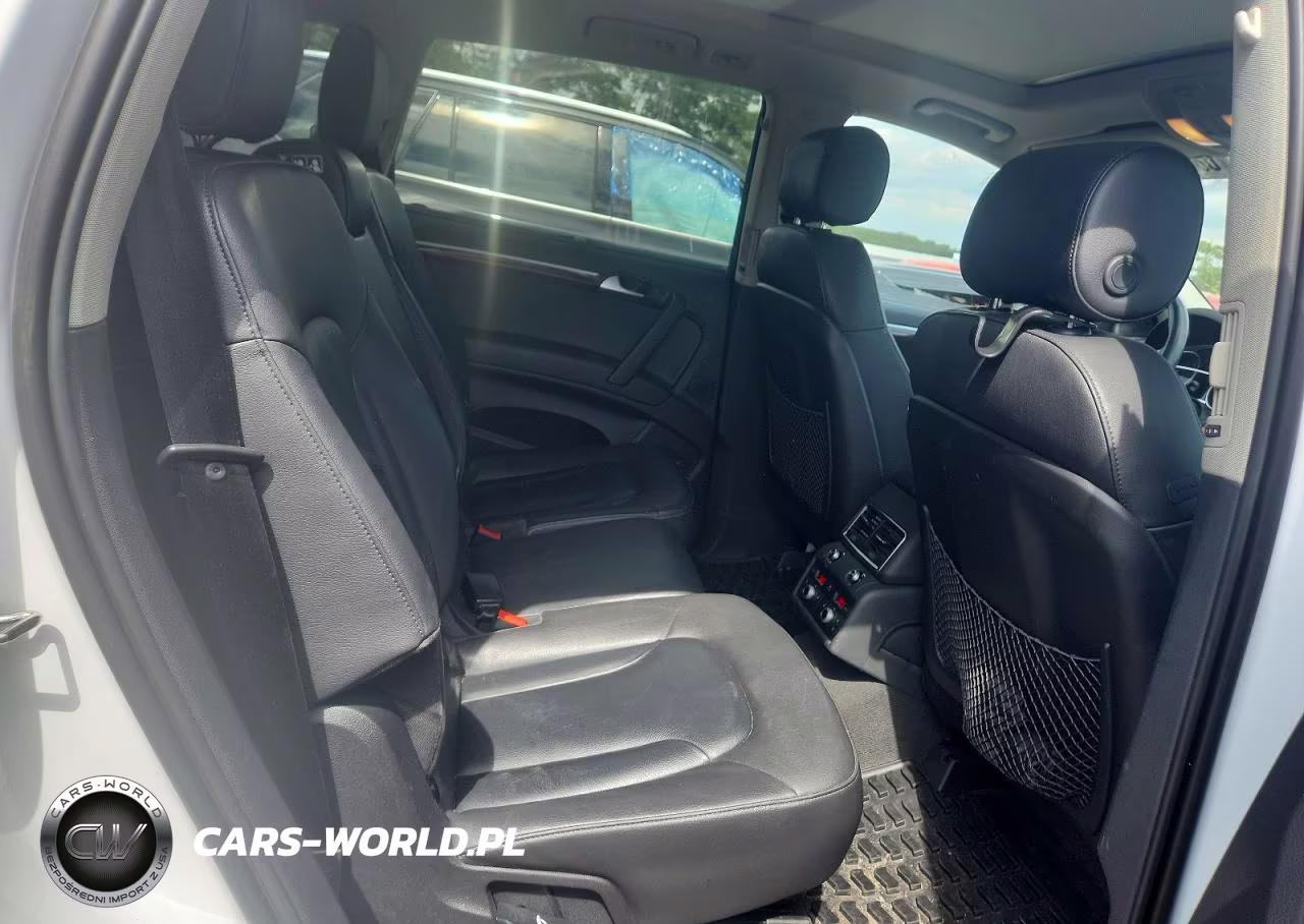 2015 Audi Q7 Premium Plus VIN:WA1LGAFE9FD018459 - 11