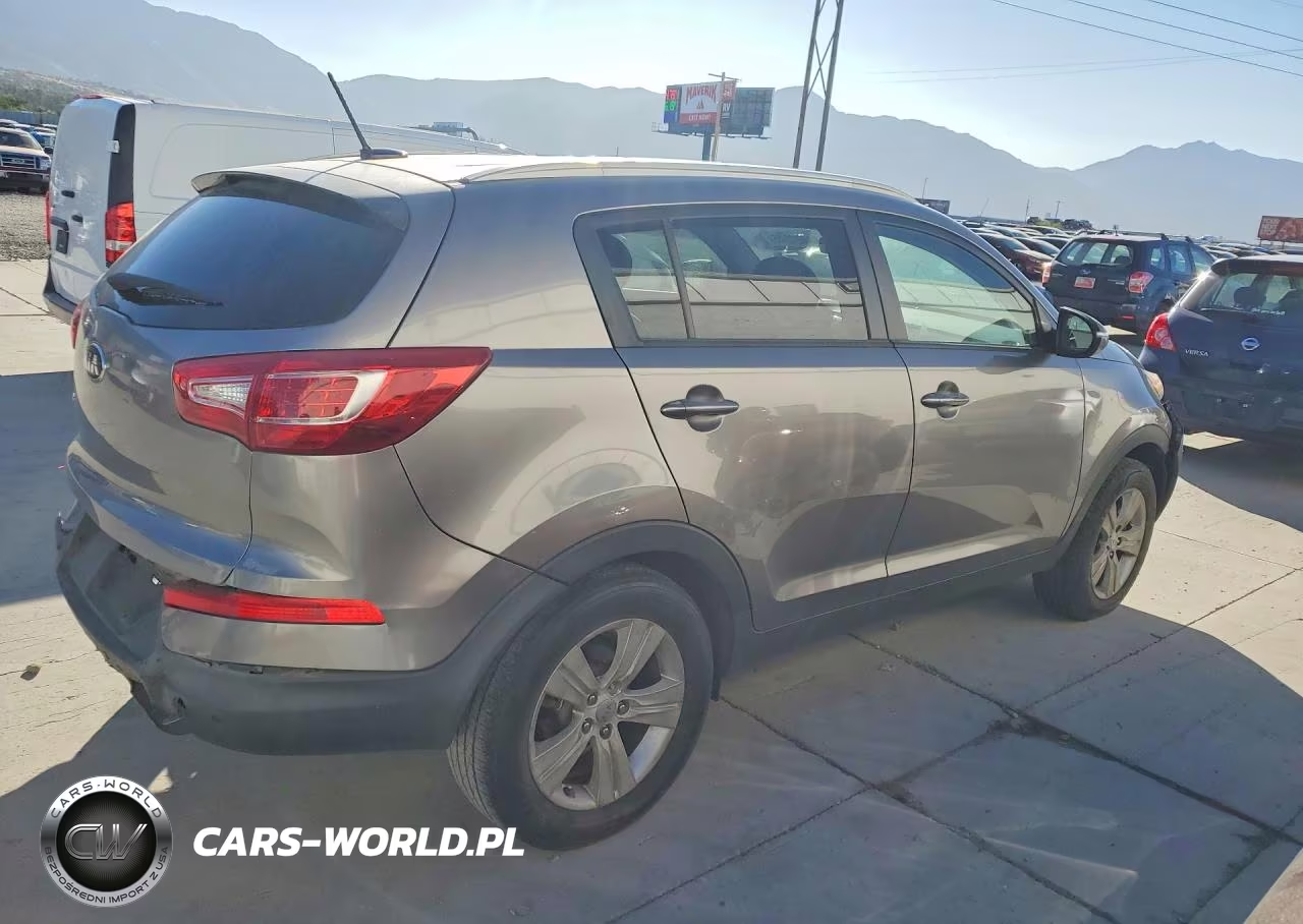 2013 Kia Sportage Lx VIN:KNDPB3A20D7389987 - 3
