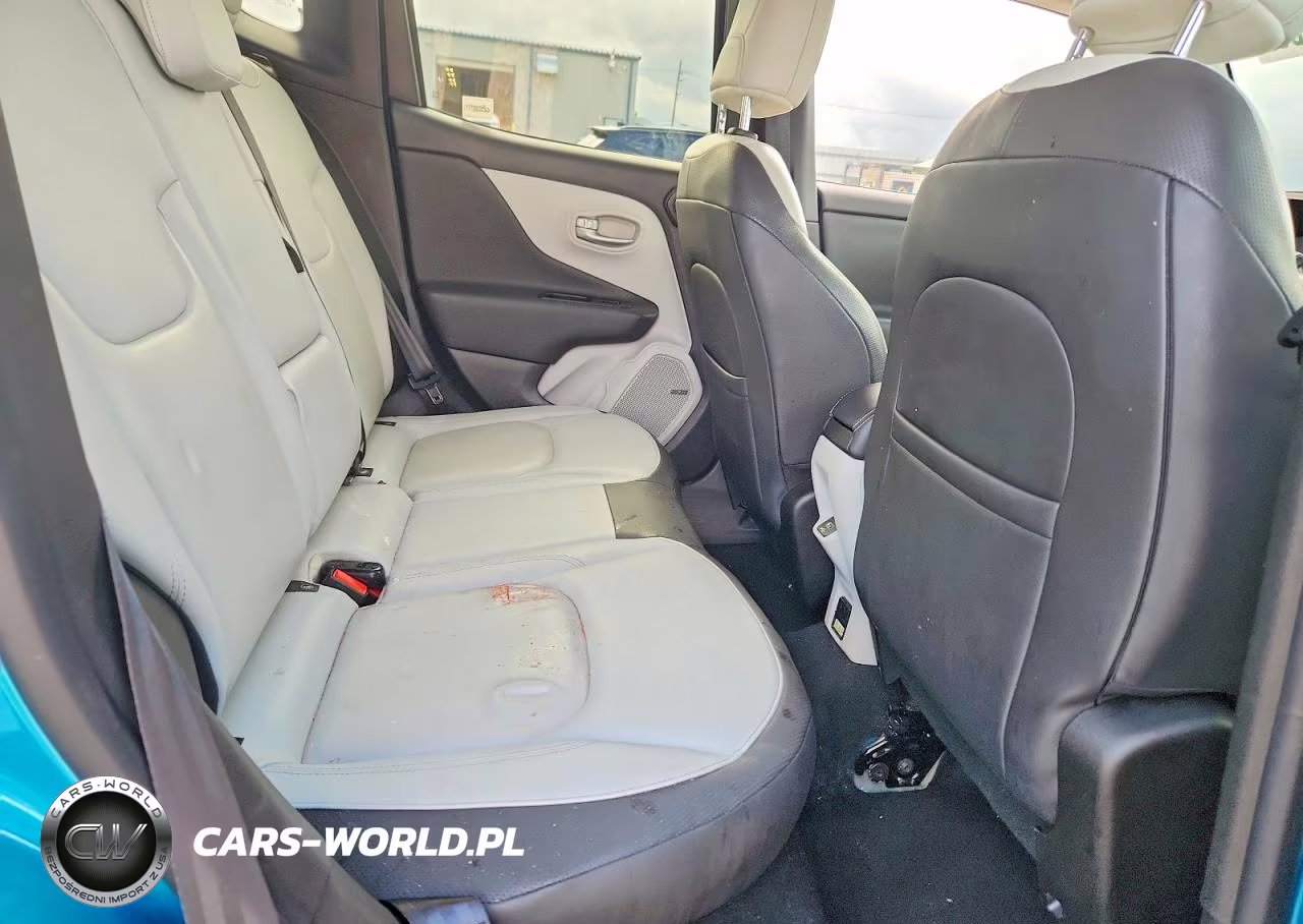 2020 Jeep Renegade Limited VIN:ZACNJBD10LPL82494 - 11