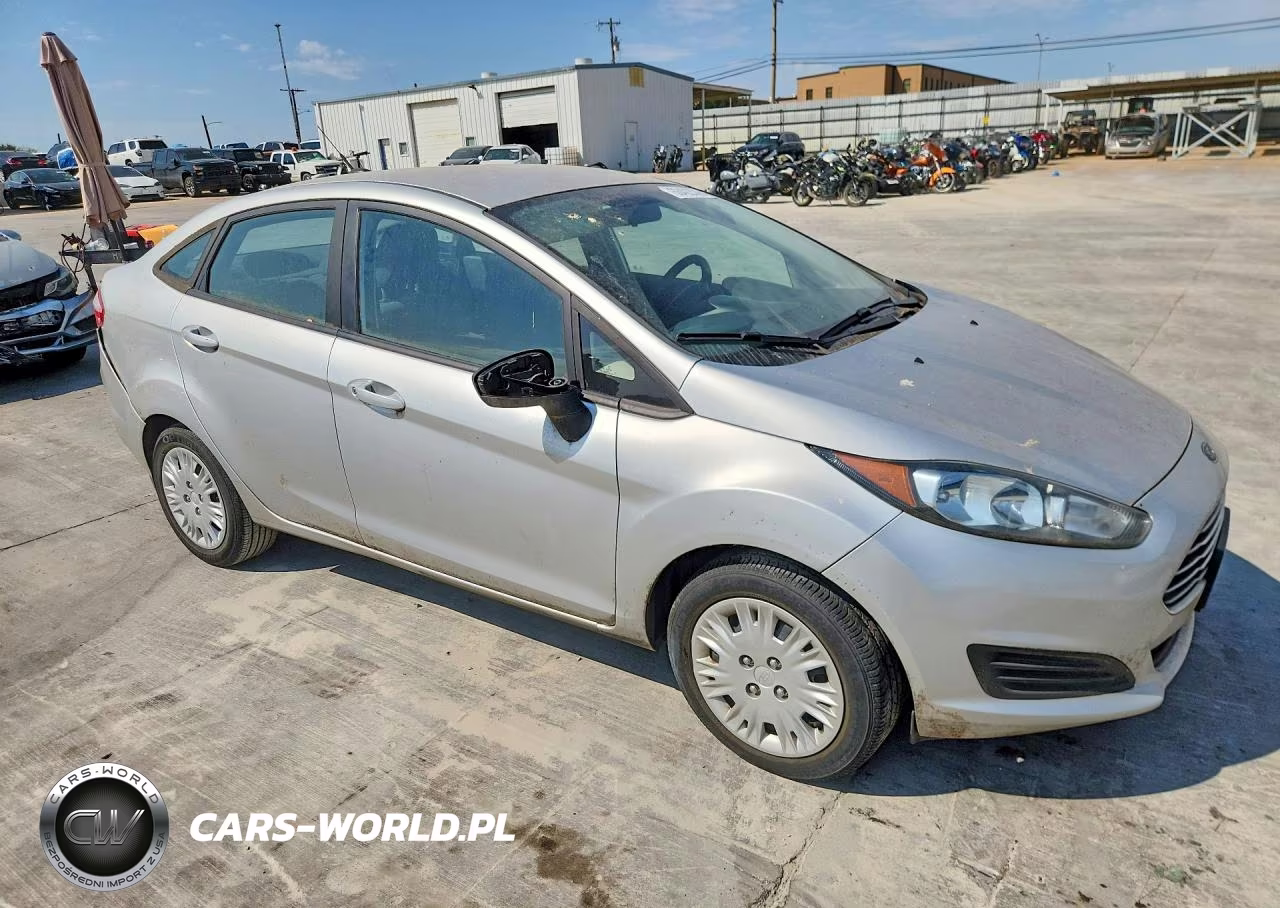 2015 Ford Fiesta S VIN:3FADP4AJ8FM104839 - 4