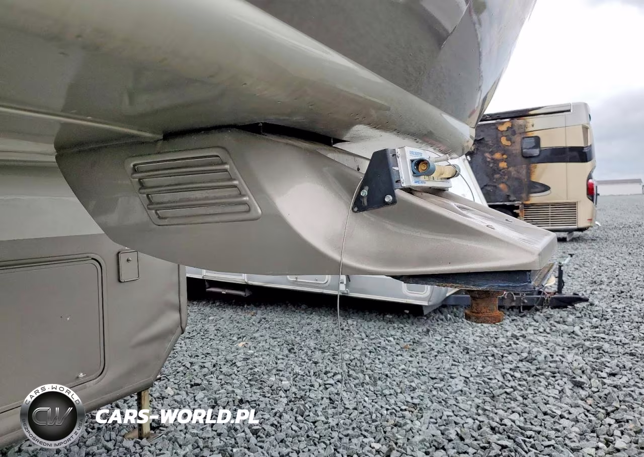2010 Heartland Landmark Camper VIN:5SFBG3723AE205102 - 8