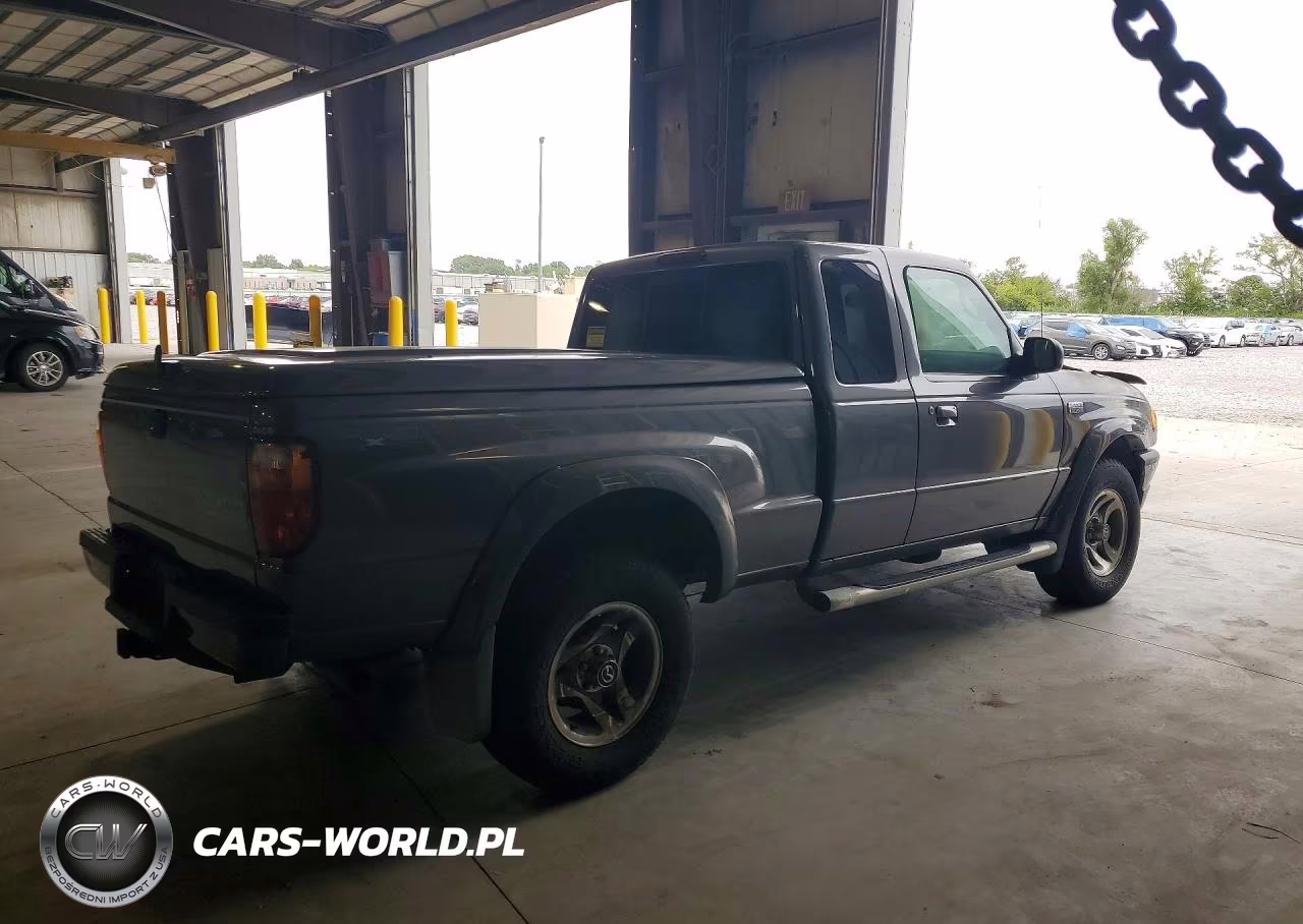 2005 Mazda B4000 Cab Plus VIN:4F4ZR47E85PM05714 - 3