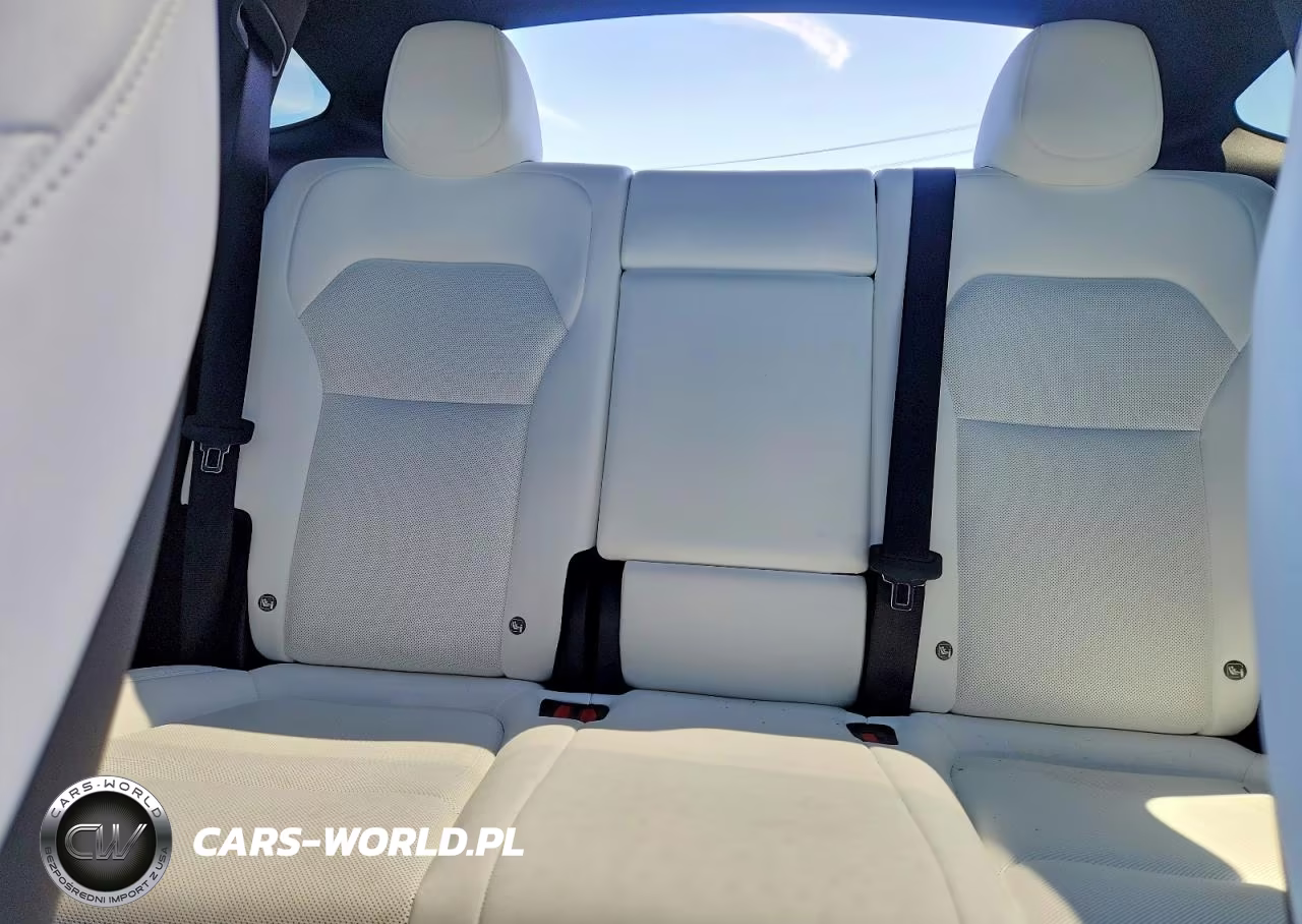 2026 Tesla Model Y VIN:7SAYGDED0TF651168 - 10