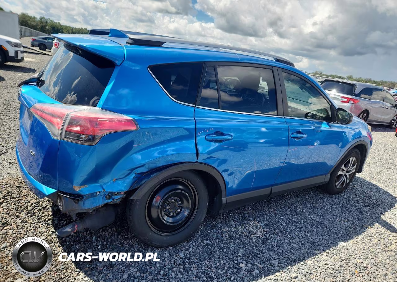 2018 Toyota Rav4 Le VIN:JTMZFREV6JJ726360 - 3