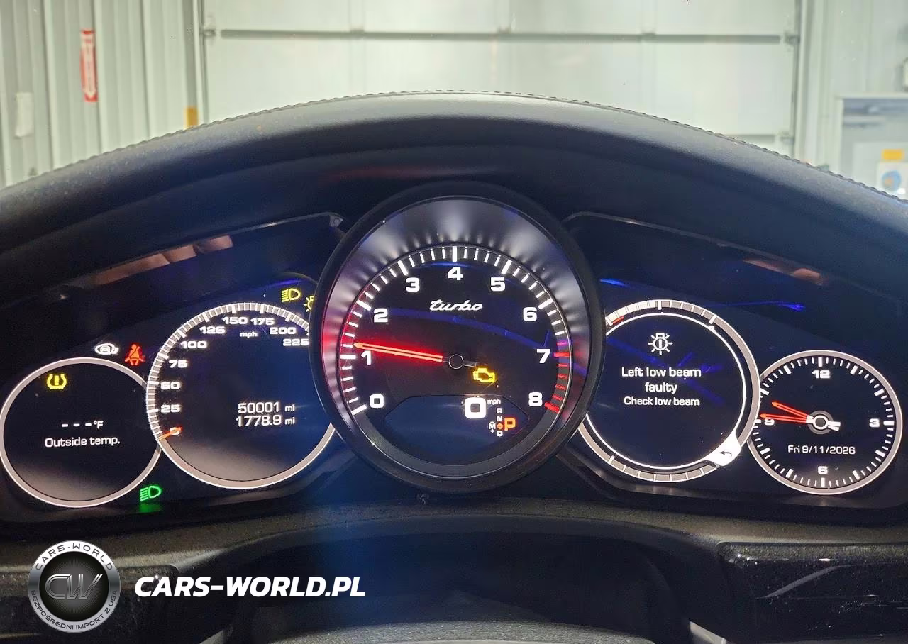 2017 Porsche Panamera Turbo VIN:WP0AF2A74HL152884 - 9