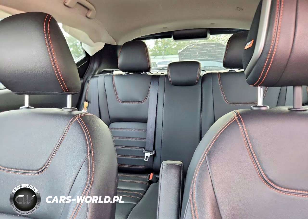 2020 Nissan Kicks Sr VIN:3N1CP5DV9LL484725 - 10