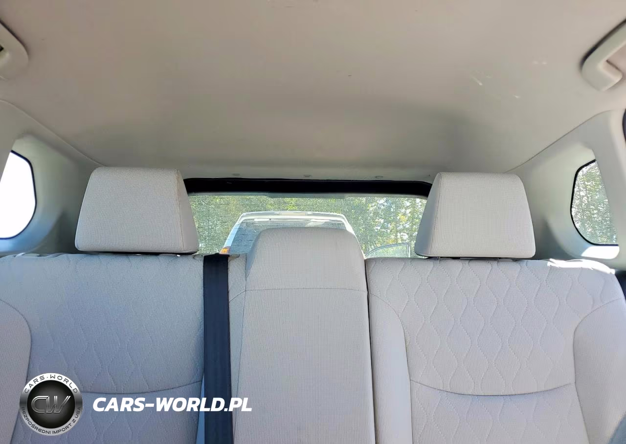 2022 Toyota Corolla Cross L VIN:7MUAAABG2NV002926 - 10