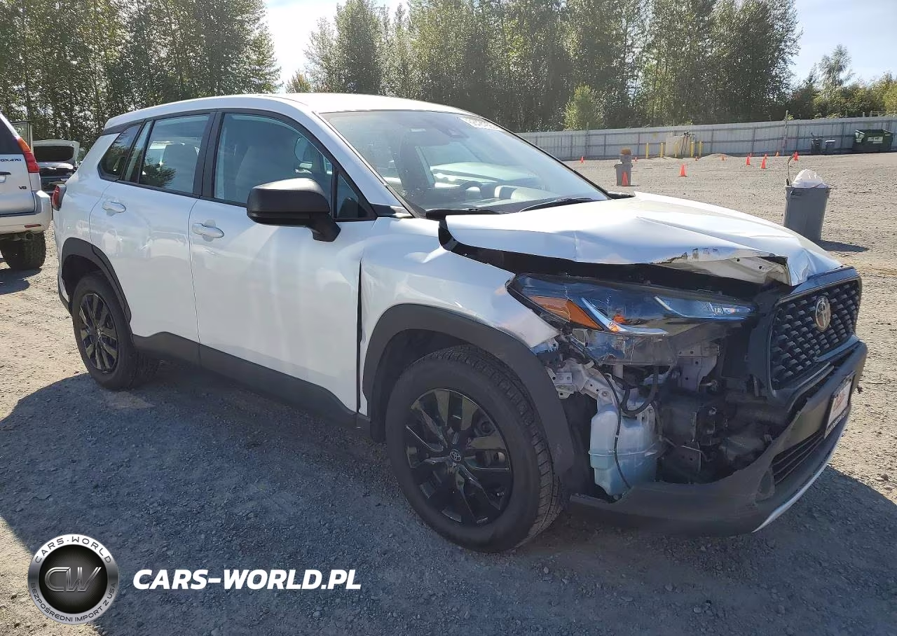 2022 Toyota Corolla Cross L VIN:7MUAAABG2NV002926 - 4