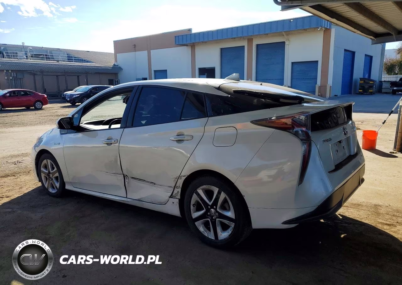 2016 Toyota Prius Four Touring VIN:JTDKARFU6G3515002 - 2