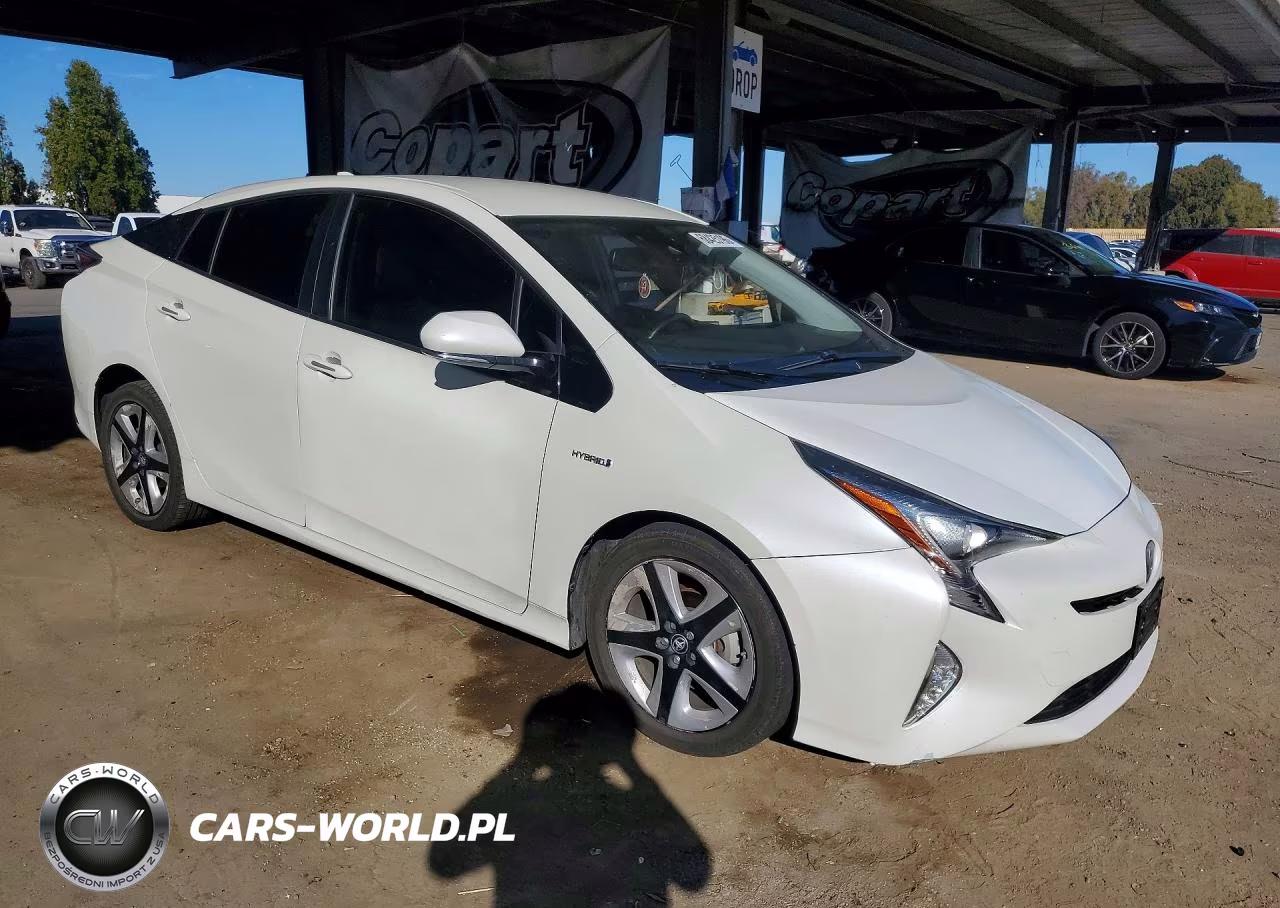 2016 Toyota Prius Four Touring VIN:JTDKARFU6G3515002 - 4