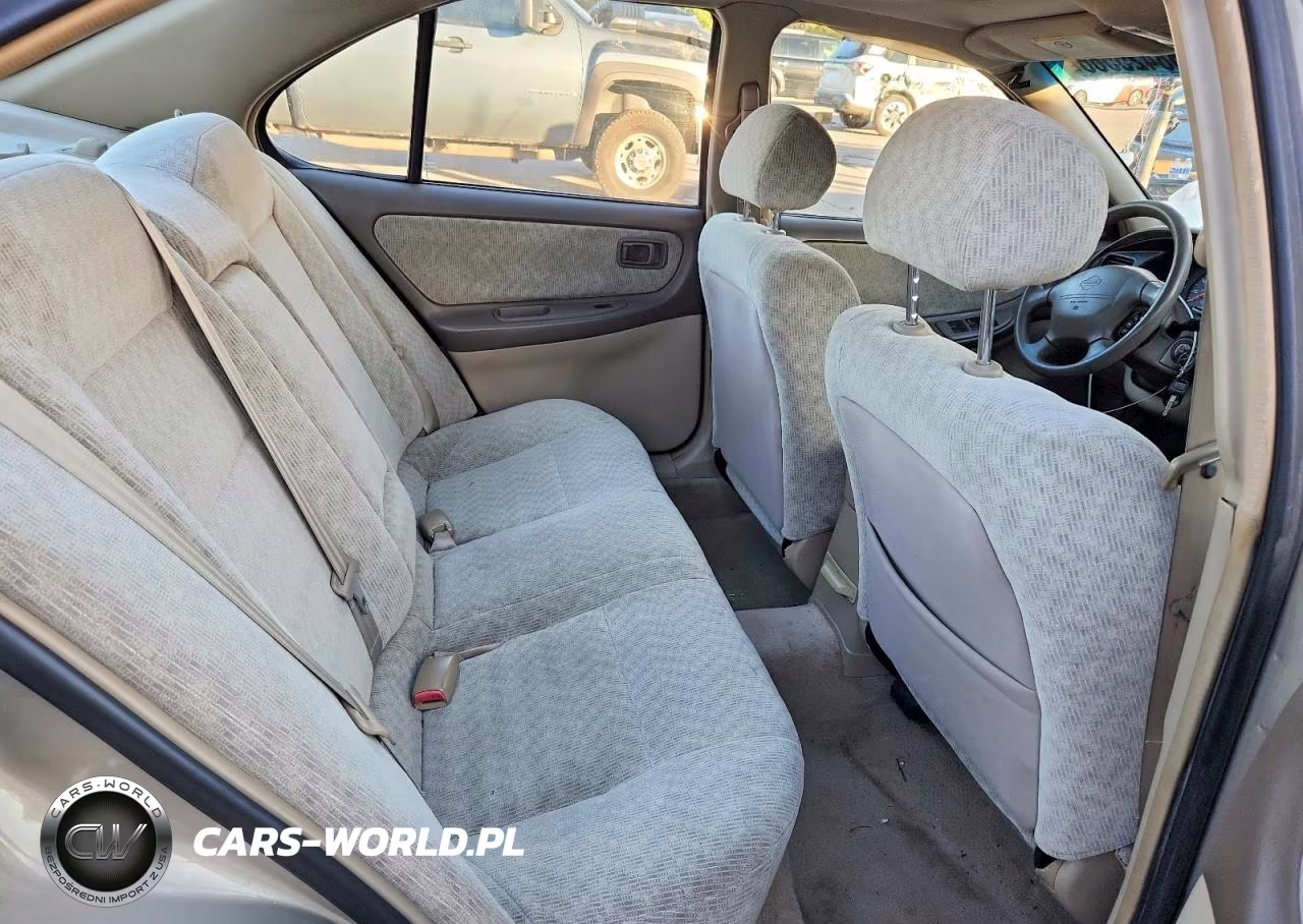 2000 Nissan Altima Xe VIN:1N4DL01D4YC165981 - 10
