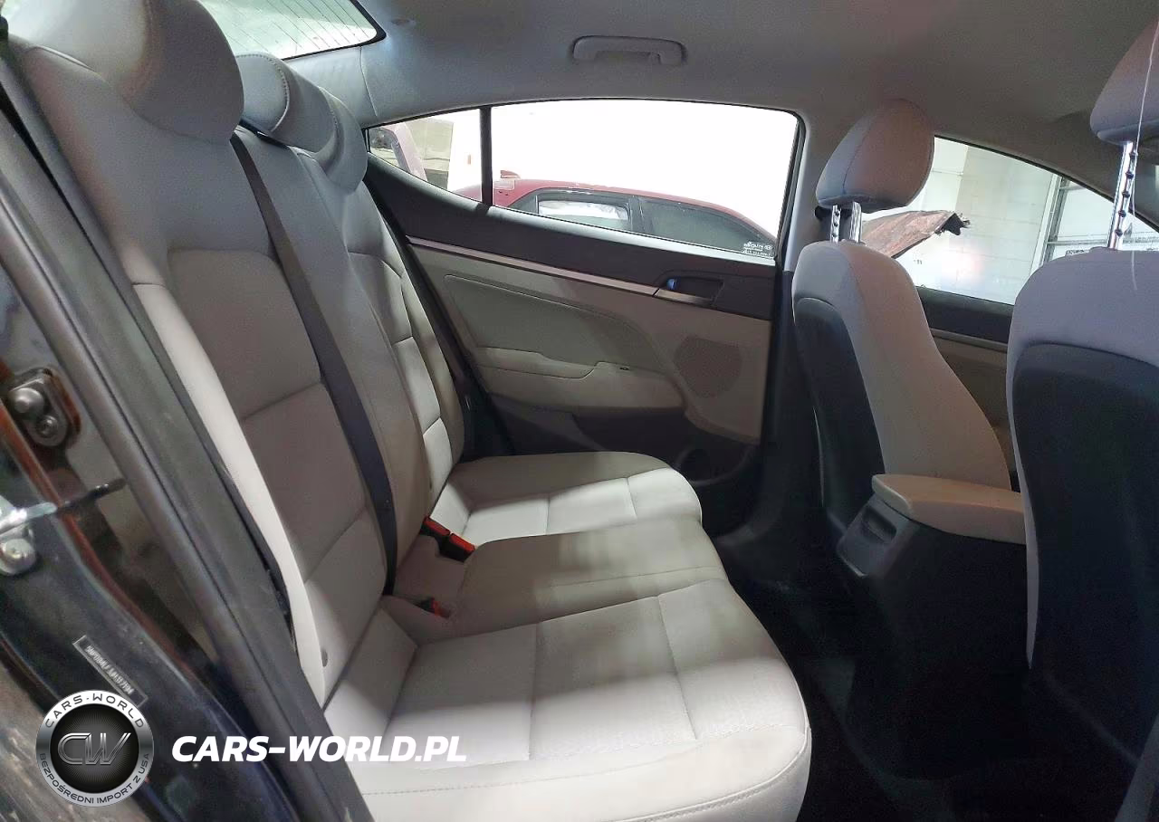 2018 Hyundai Elantra Sel VIN:5NPD84LF3JH317194 - 10