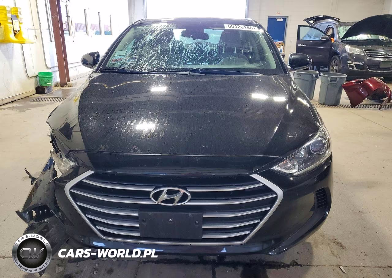 2018 Hyundai Elantra Sel VIN:5NPD84LF3JH317194 - 5