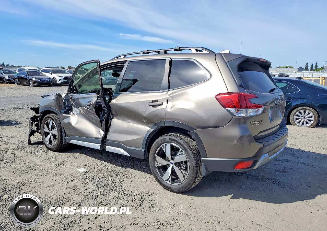 2021 Subaru Forester Touring VIN:JF2SKAXC3MH566042 - 2