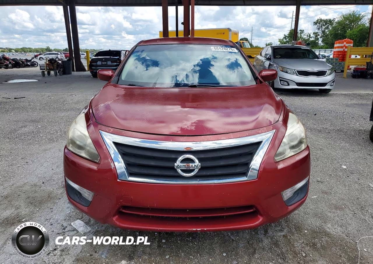 2014 Nissan Altima 2.5 S VIN:1N4AL3AP0EN351502 - 5