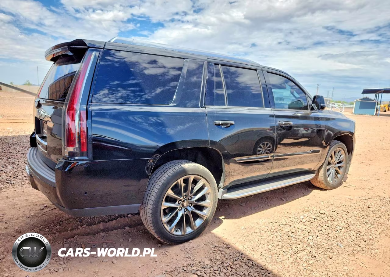 2020 Cadillac Escalade Luxury VIN:1GYS3BKJ6LR288053 - 3