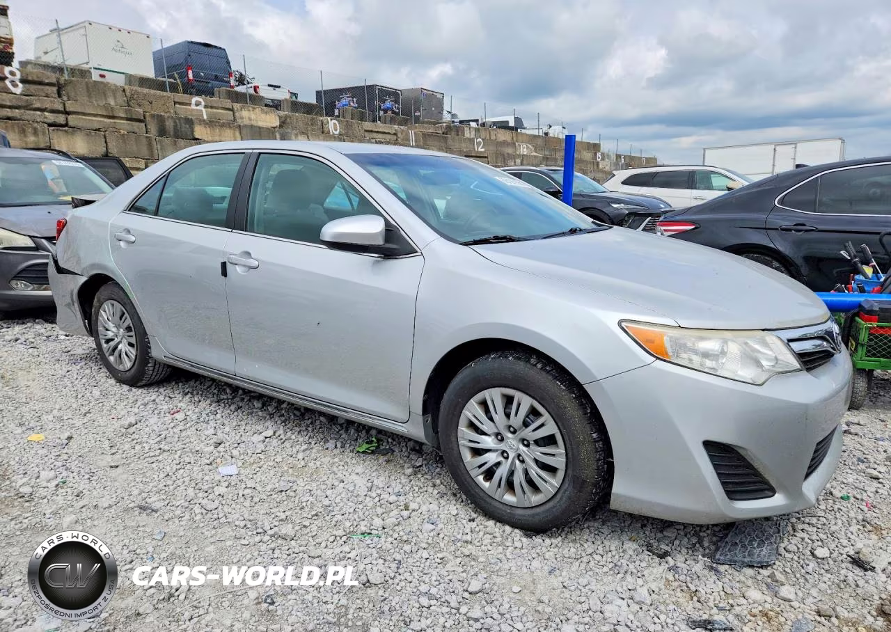 2014 Toyota Camry Le VIN:4T1BF1FKXEU369594 - 4