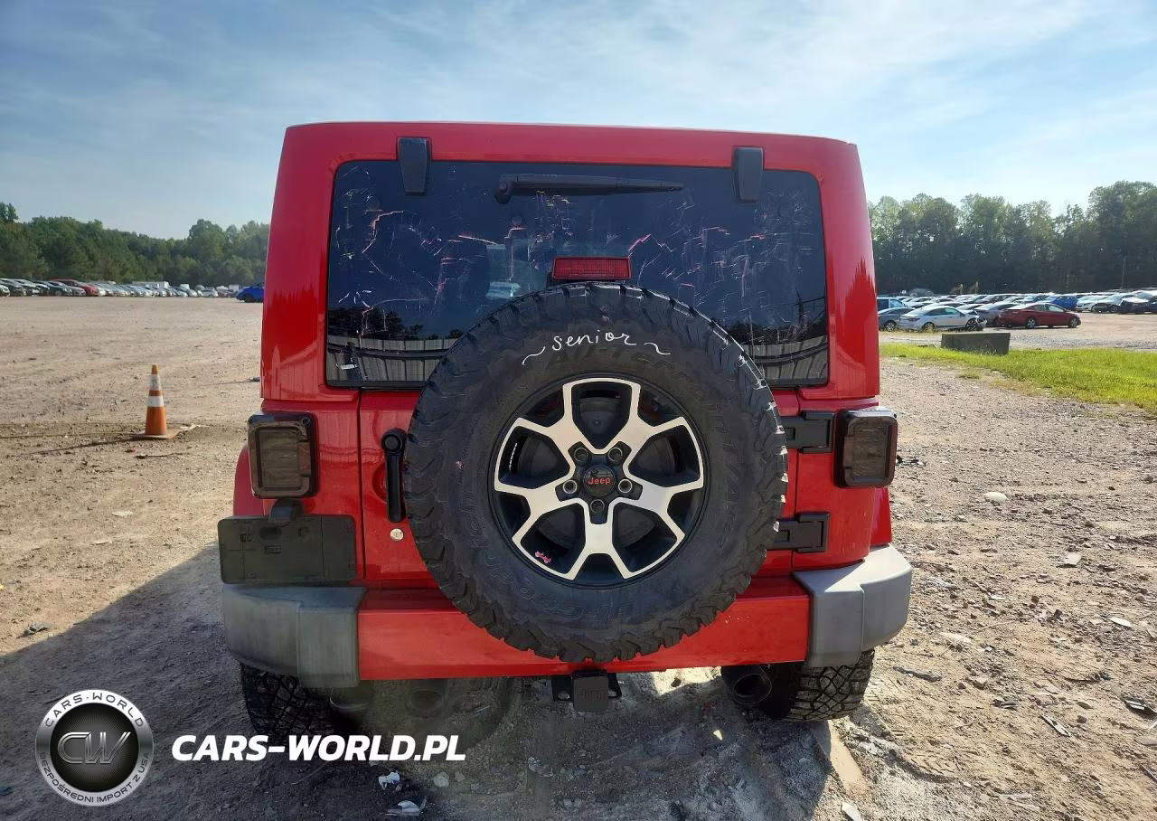 2016 Jeep Wrangler Unlimited Sahara VIN:1C4BJWEG2GL117490 - 6