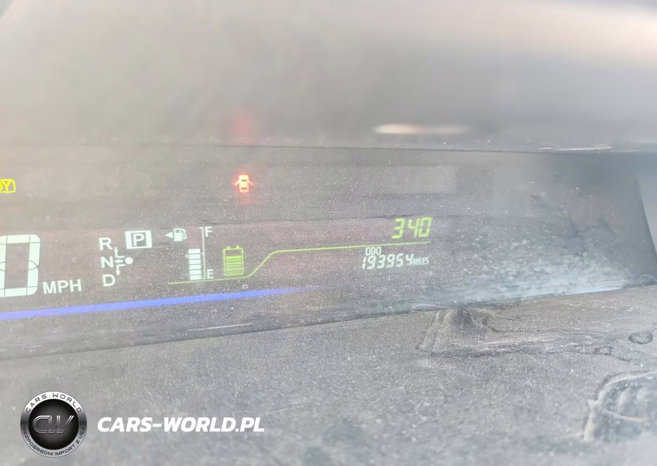 2012 Toyota Prius V Two VIN:JTDZN3EU9C3155316 - 9