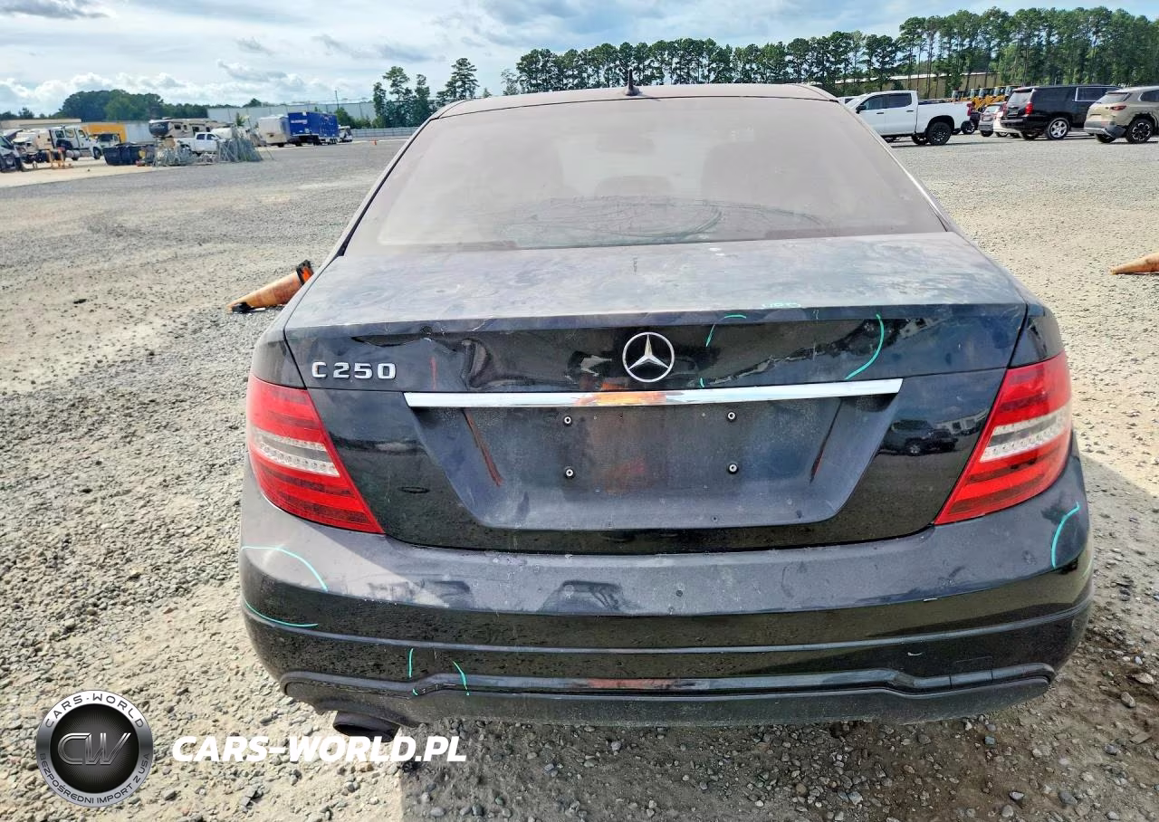 2012 Mercedes-Benz C 250 Sport VIN:WDDGF4HB5CR218872 - 6