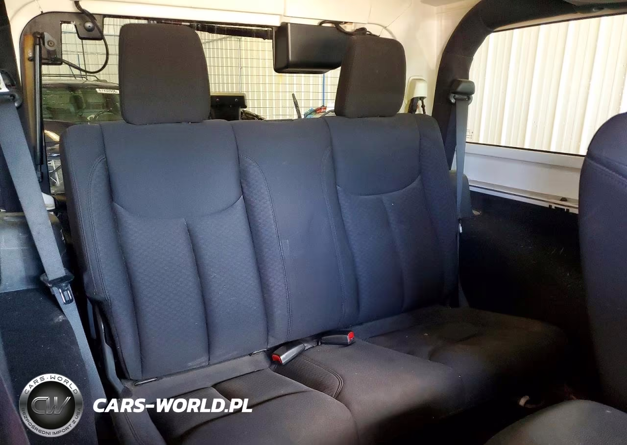 2013 Jeep Wrangler Sport VIN:1C4AJWAG9DL702774 - 11
