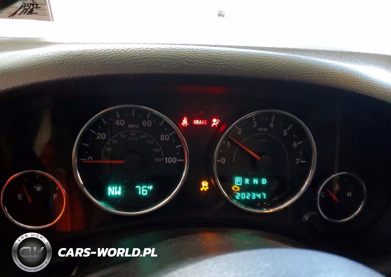 2013 Jeep Wrangler Sport VIN:1C4AJWAG9DL702774 - 9