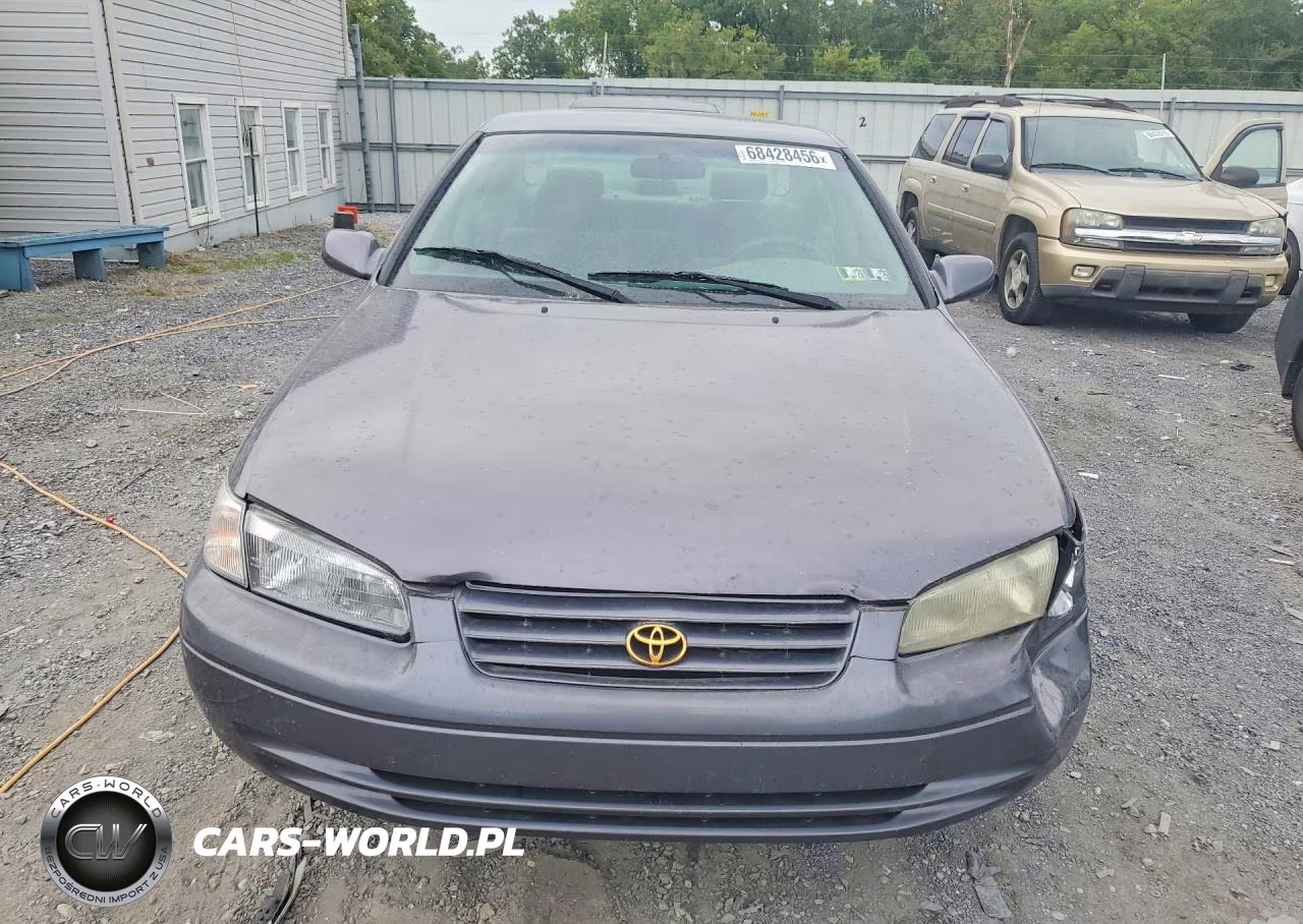 1998 Toyota Camry Le VIN:4T1BG22K0WU266596 - 5