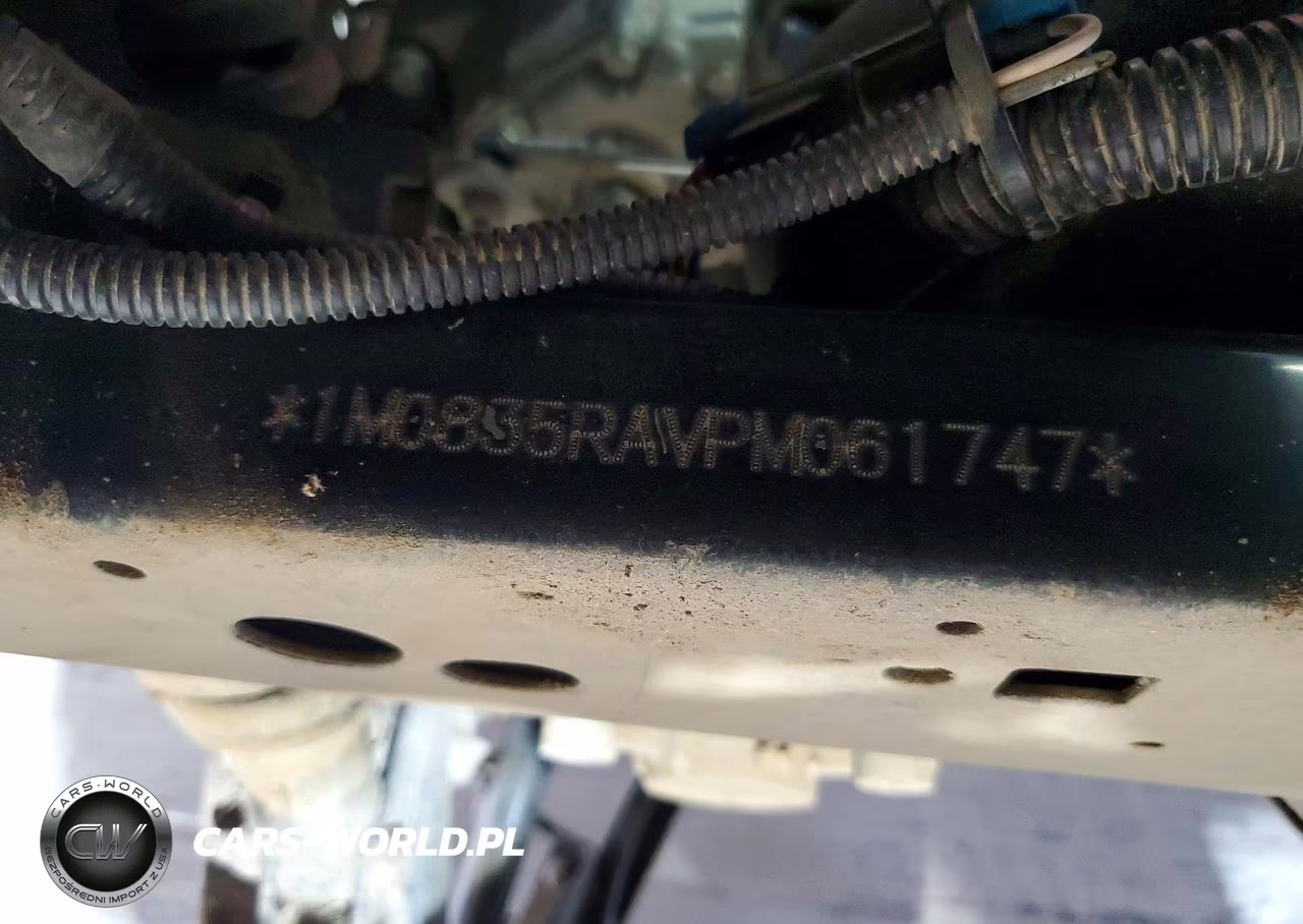 2023 John Deere Xuv835R Utility Vehicle VIN:1M0835RAVPM061747 - 10