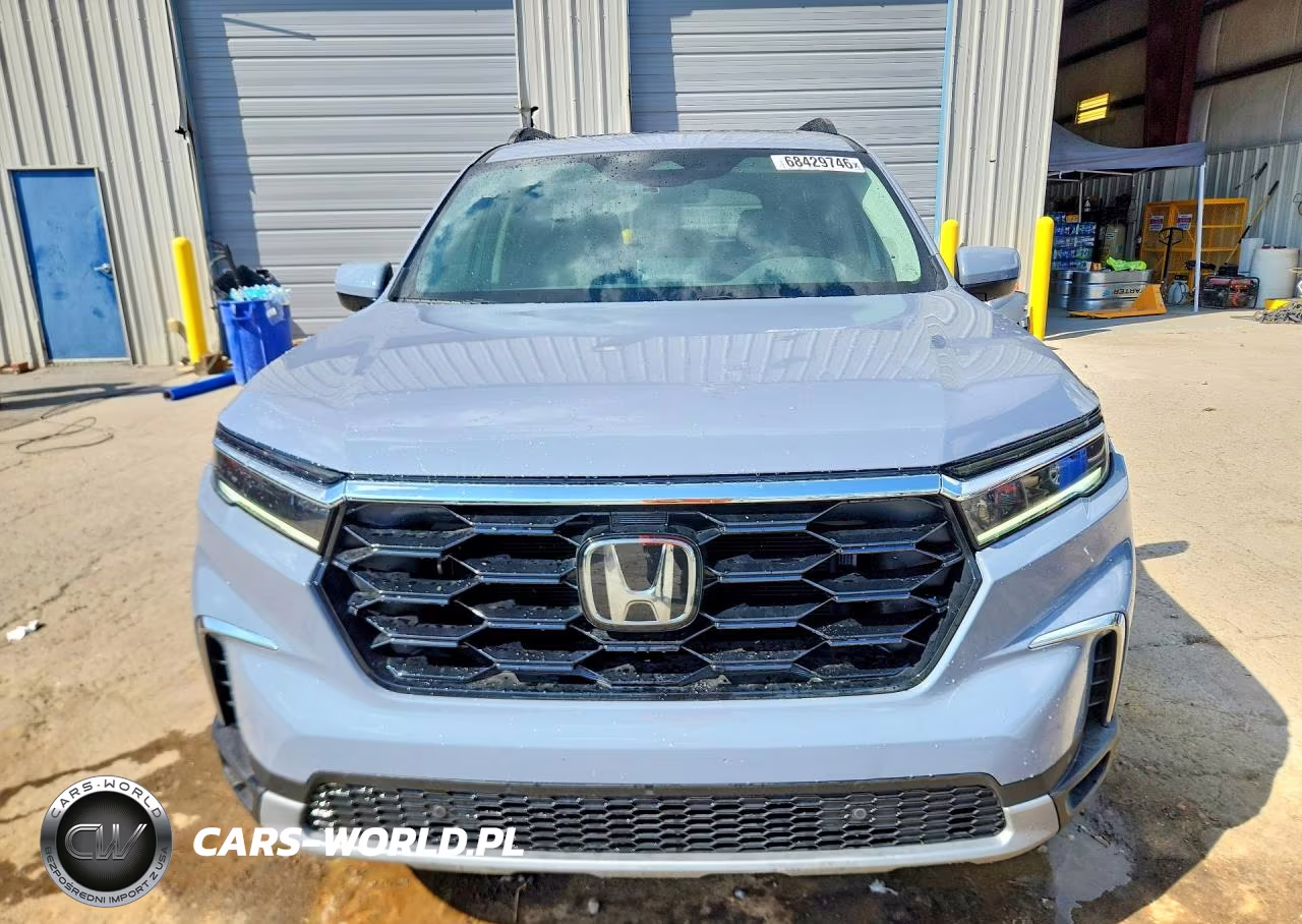 2025 Honda Pilot Touring VIN:5FNYG1H72SB126953 - 5
