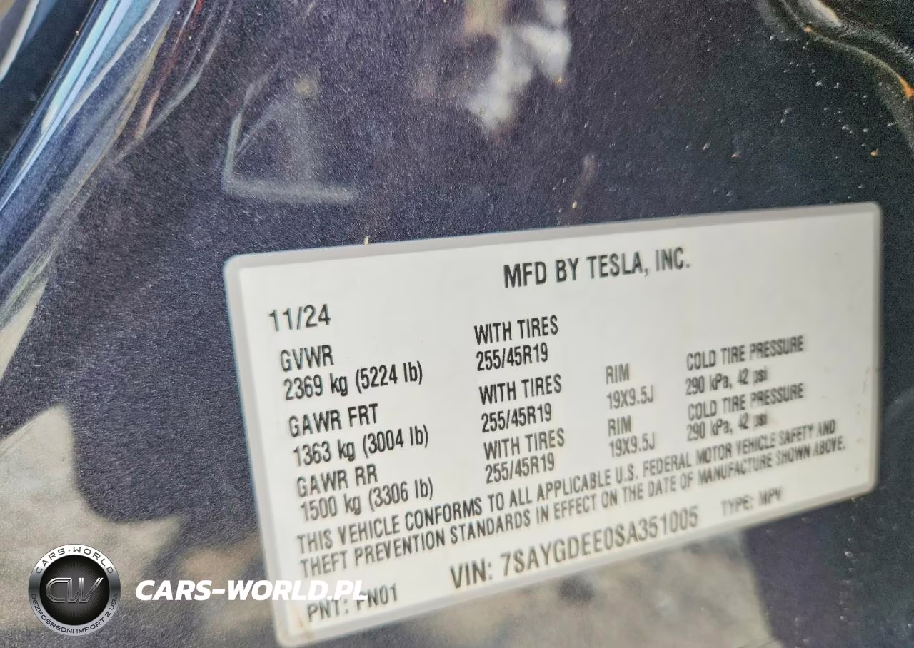 2025 Tesla Model Y VIN:7SAYGDEE0SA351005 - 12