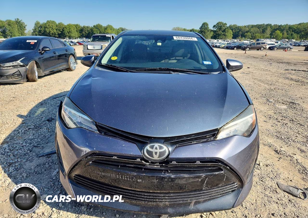 2017 Toyota Corolla Le VIN:5YFBURHE4HP601947 - 5