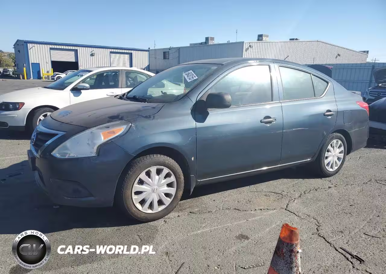 2015 Nissan Versa S