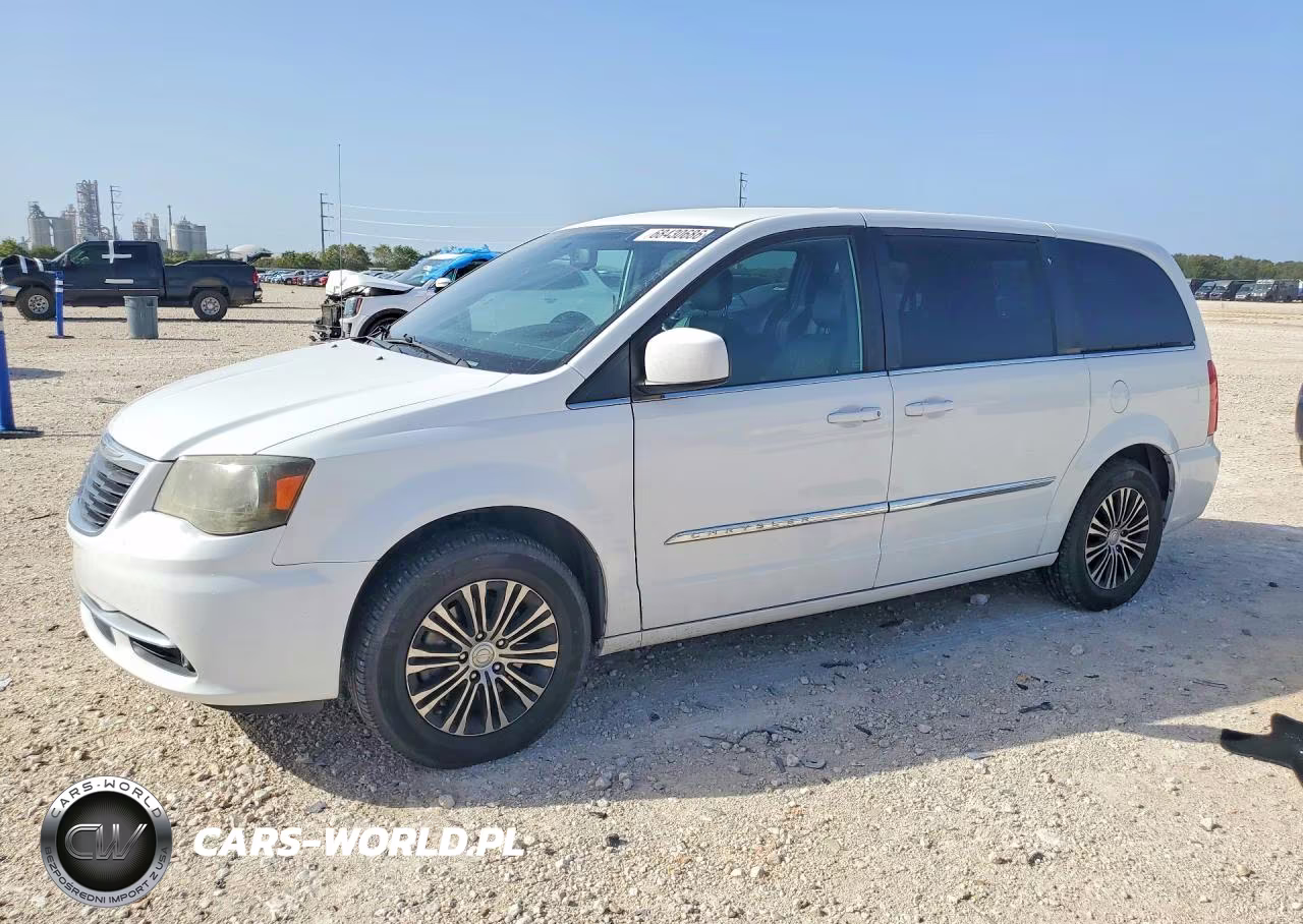 2014 Chrysler Town & Country S