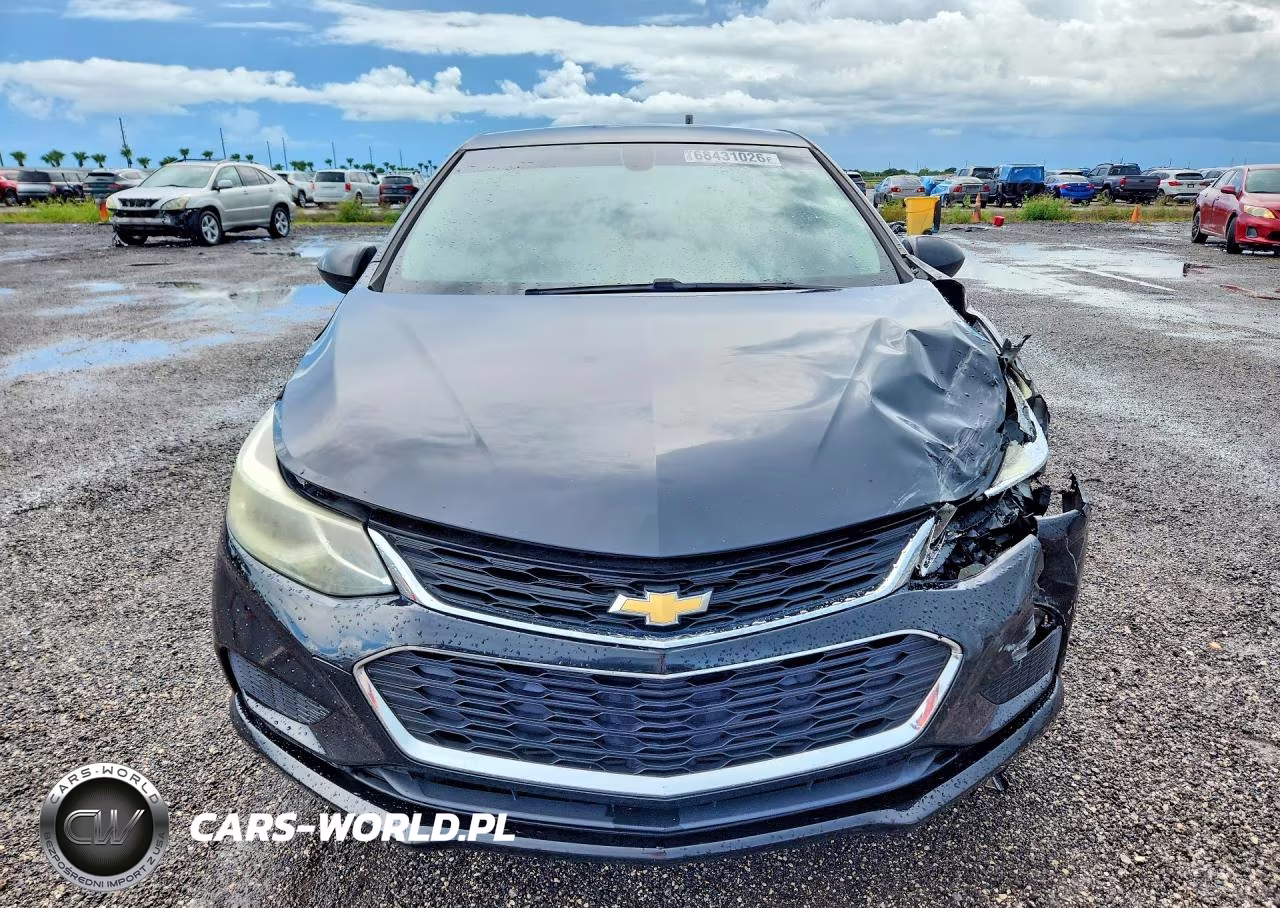 2017 Chevrolet Cruze Lt VIN:1G1BE5SM7H7115133 - 5