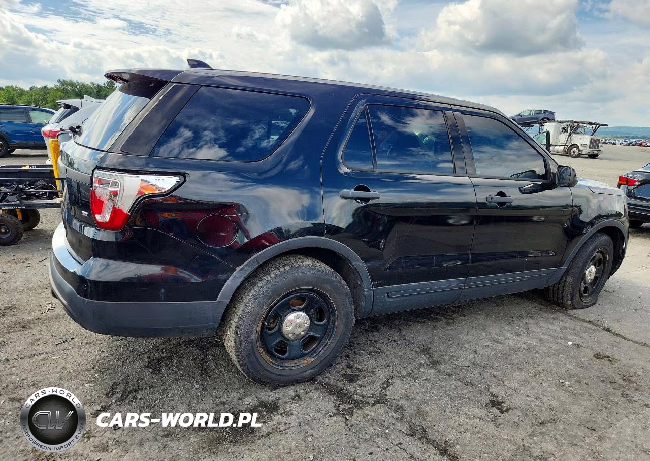 2016 Ford Explorer Police Interceptor VIN:1FM5K8AR1GGA72382 - 3