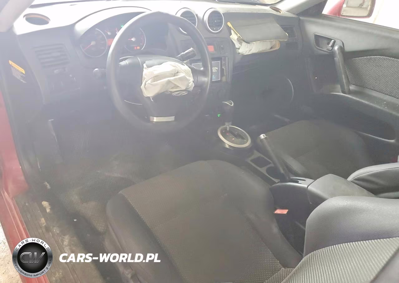 2006 Hyundai Tiburon Gs VIN:KMHHM65D06U207085 - 8