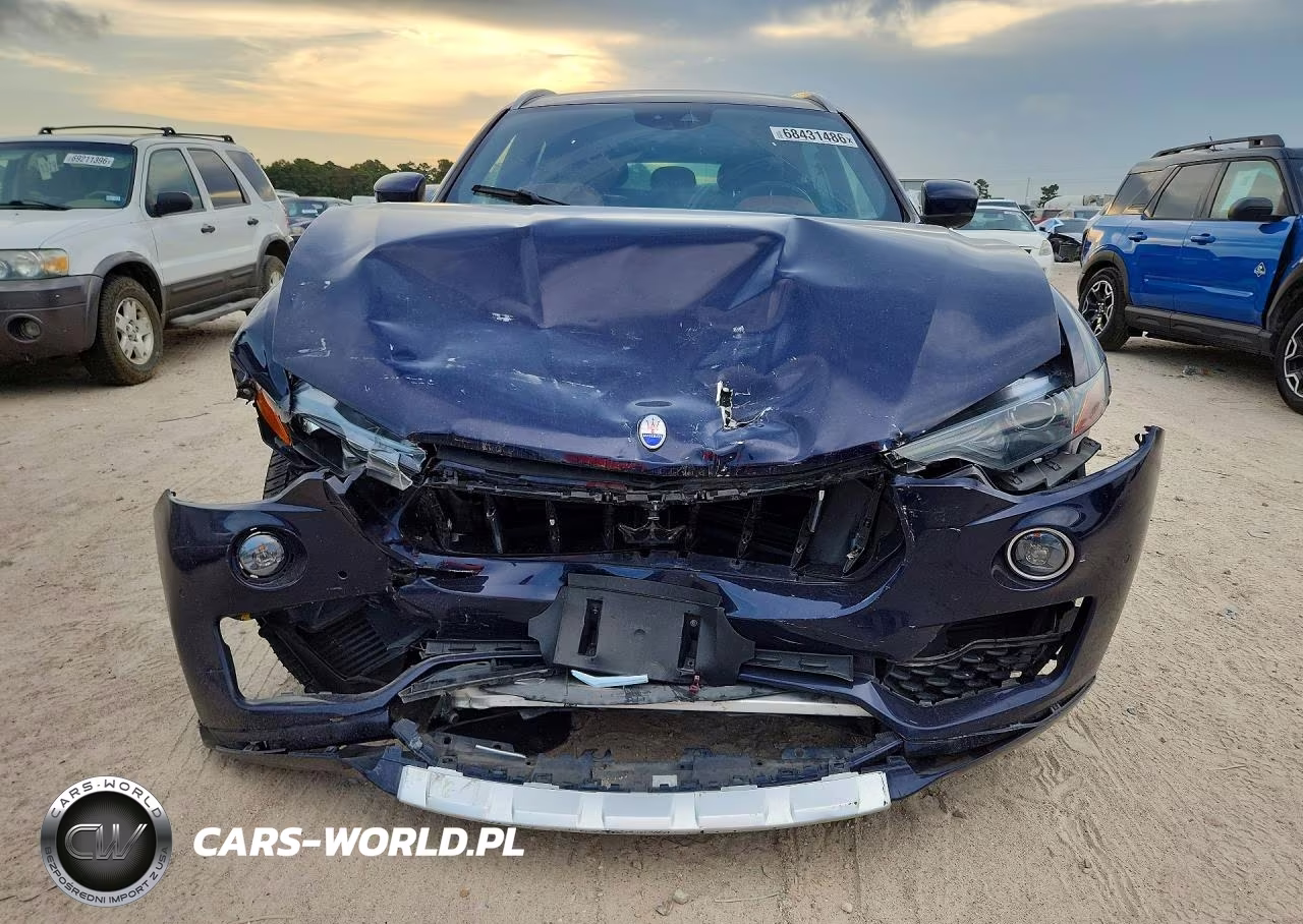 2018 Maserati Levante Luxury VIN:ZN661XUL6JX272919 - 5