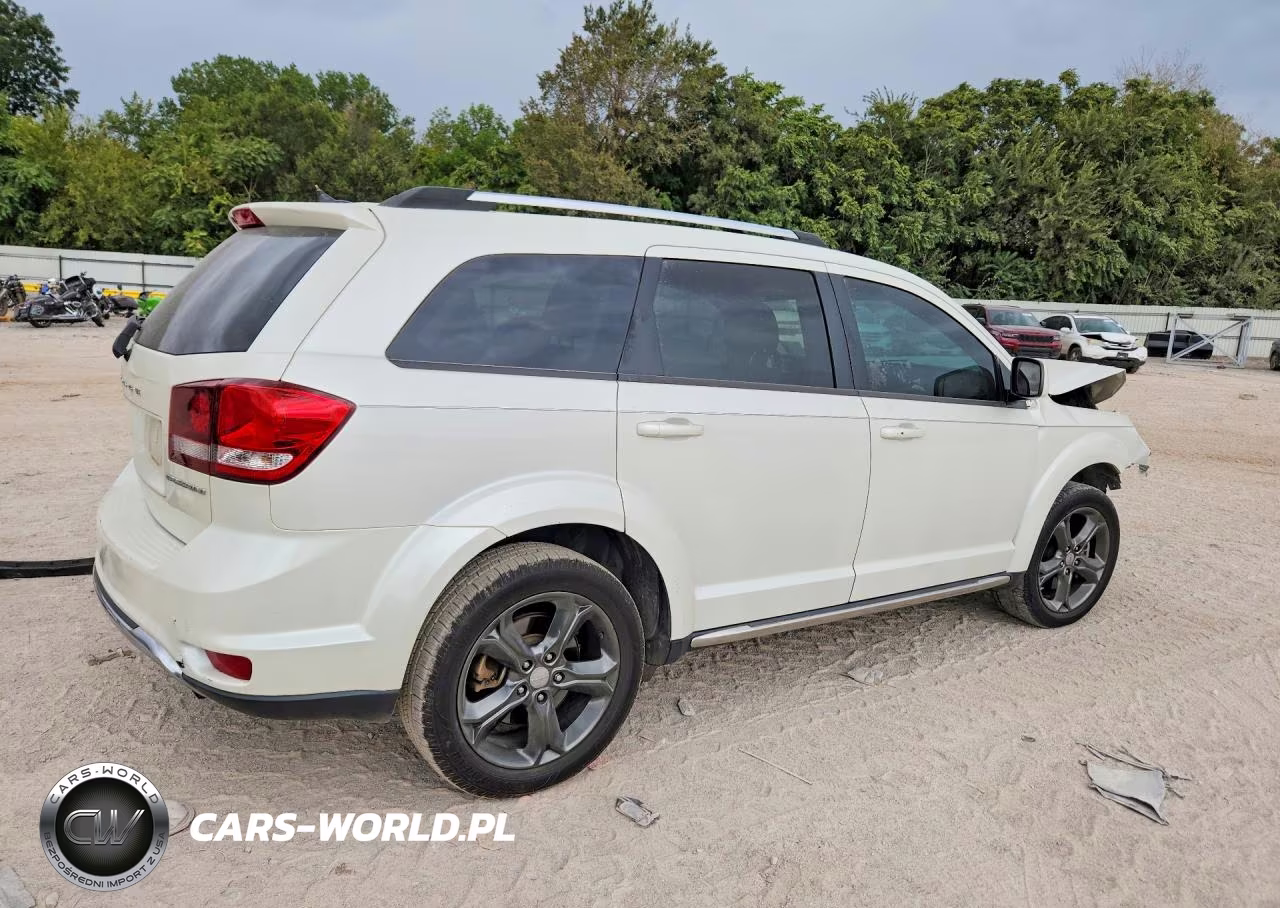 2015 Dodge Journey Crossroad VIN:3C4PDCGB2FT723159 - 3