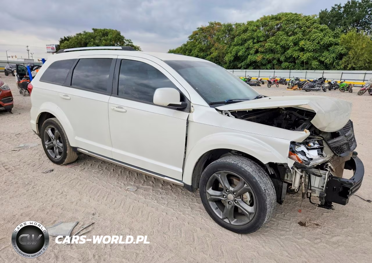 2015 Dodge Journey Crossroad VIN:3C4PDCGB2FT723159 - 4