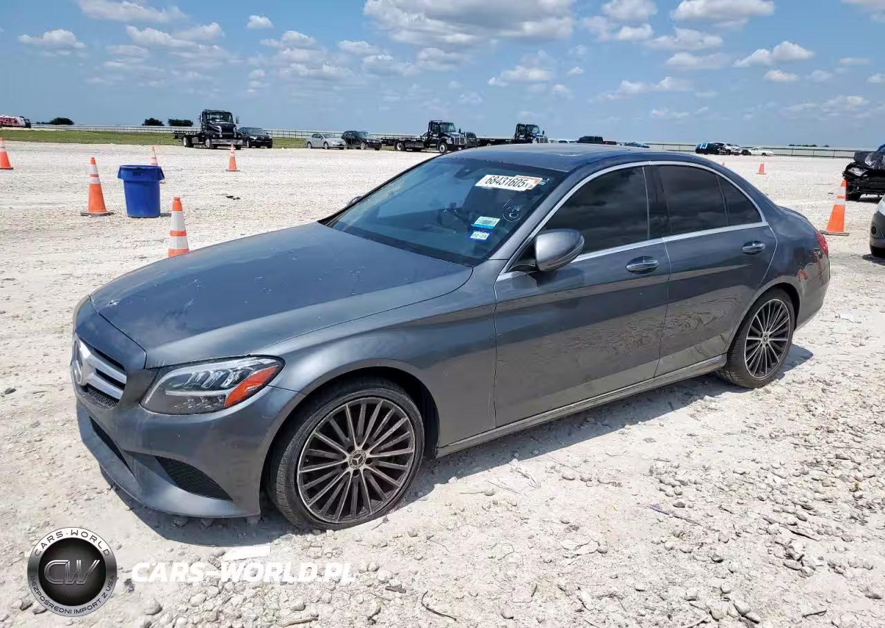 2019 Mercedes-Benz C 300